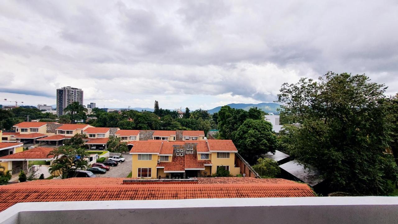 דירות סאן סלבדור San Benito Flats Wifi 50Mg - 4 Huespedes - Parqueos מראה חיצוני תמונה